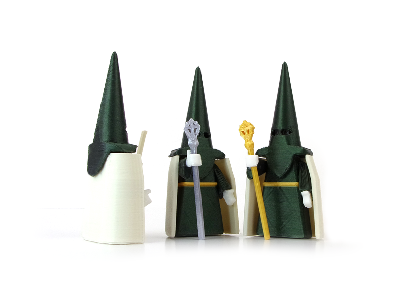 Nazarenos del Paso de la Virgen de la Esperanza de Triana en miniatura vistos desde distintos ángulos