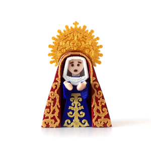 Virgen de Semana Santa en miniatura con manto burdeos bordado y saya azul vista frontal