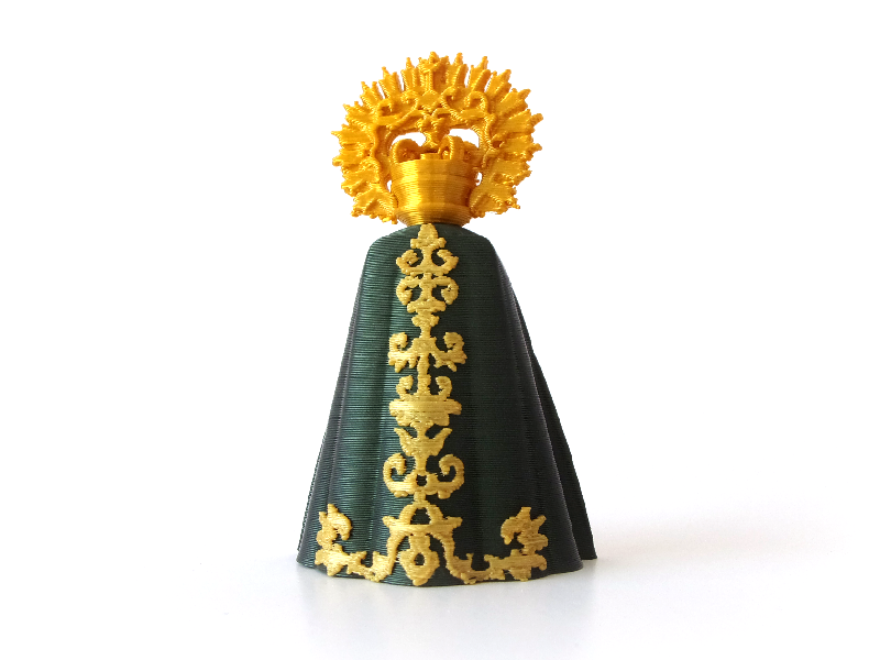 Parte trasera de la Virgen con manto verde bordado en miniatura